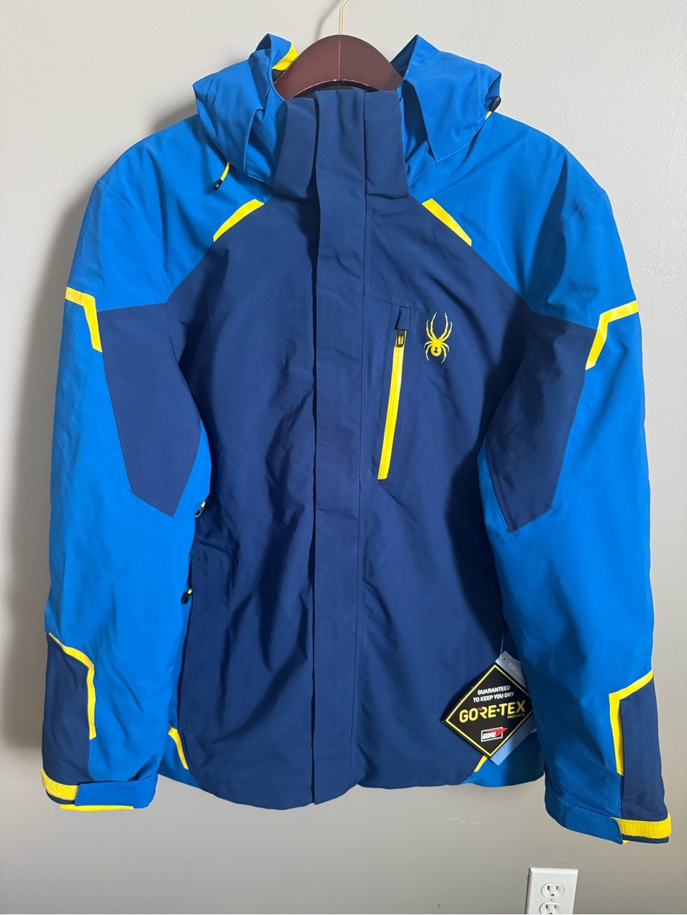NWT Spyder Copper GTX Ski Jacket Large